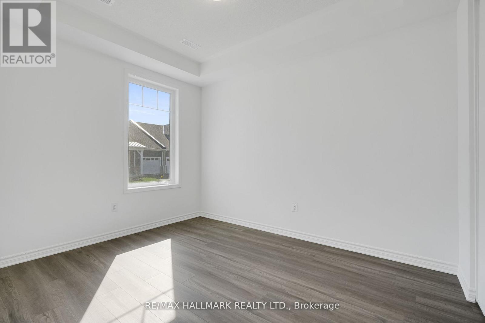 700 Sargeant Place, Innisfil, Ontario  L9S 0R9 - Photo 25 - N12653296