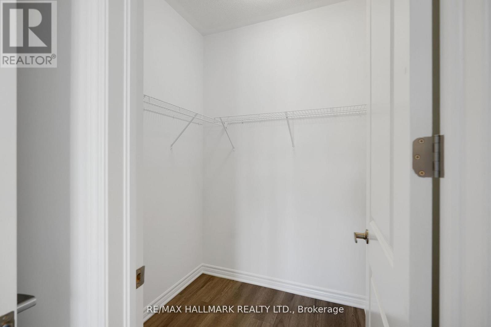 700 Sargeant Place, Innisfil, Ontario  L9S 0R9 - Photo 27 - N12653296