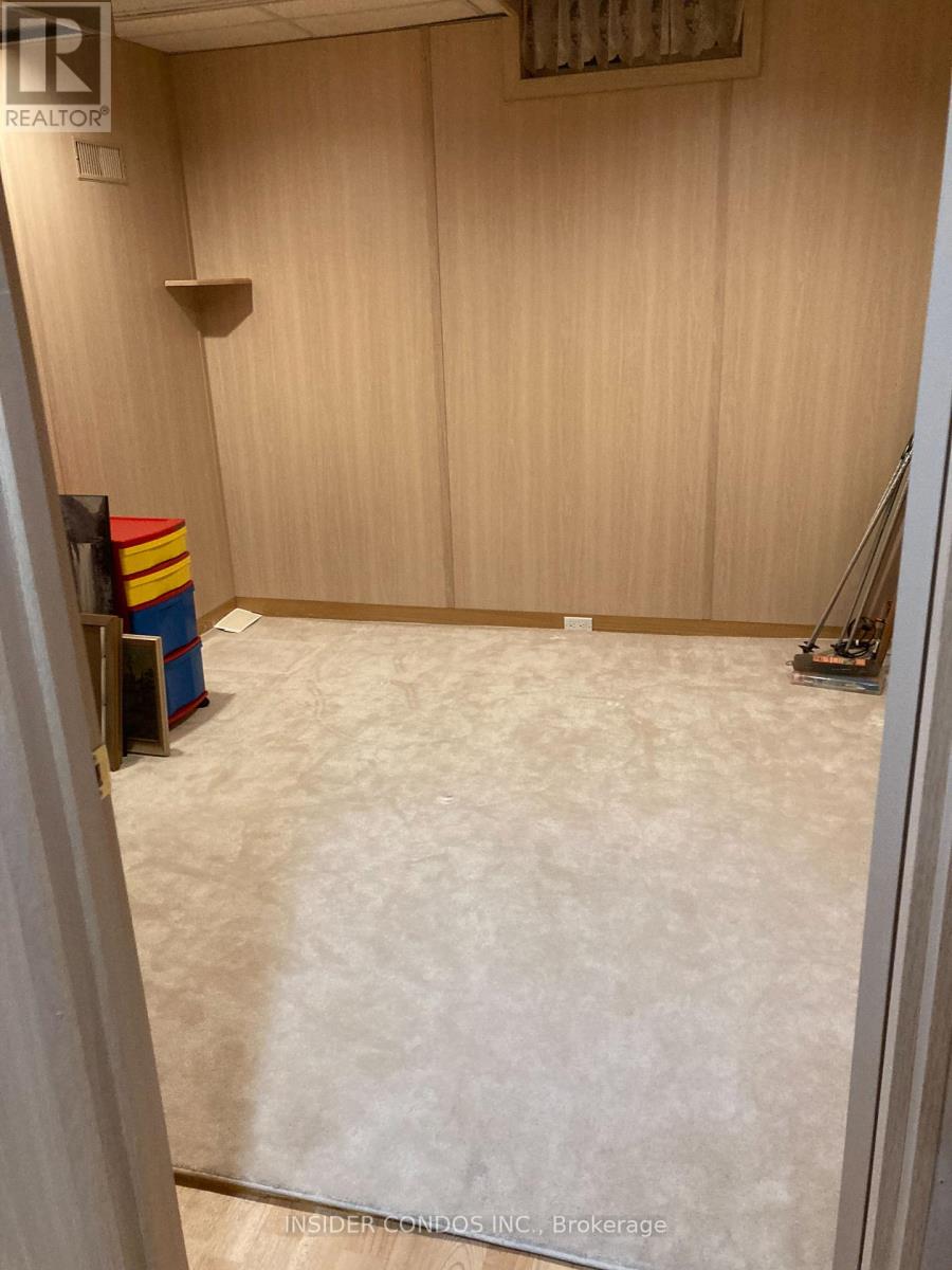 126 Pinedale Gate, Vaughan, Ontario  L4L 8X3 - Photo 12 - N12653312