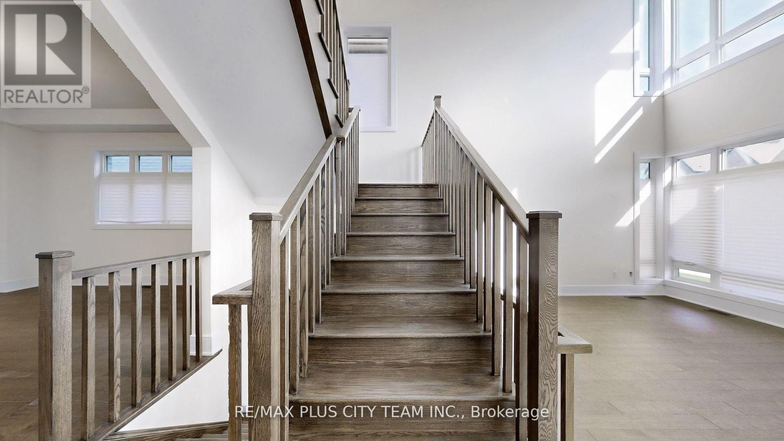 8 Saxby Farm Avenue, King, Ontario  L7B 0T1 - Photo 21 - N12653318