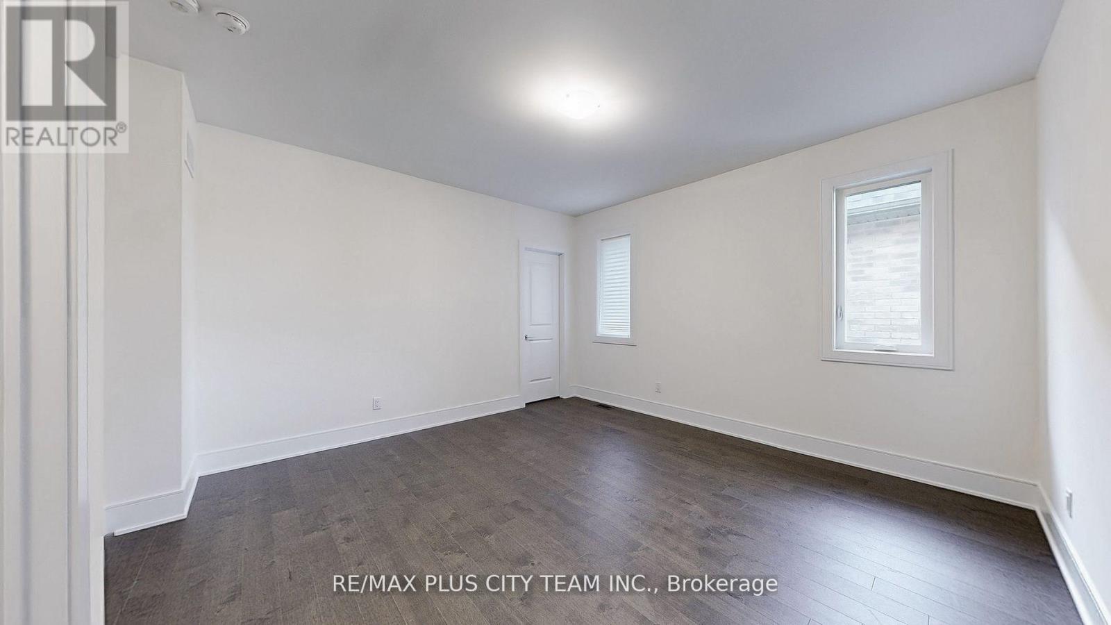 8 Saxby Farm Avenue, King, Ontario  L7B 0T1 - Photo 27 - N12653318