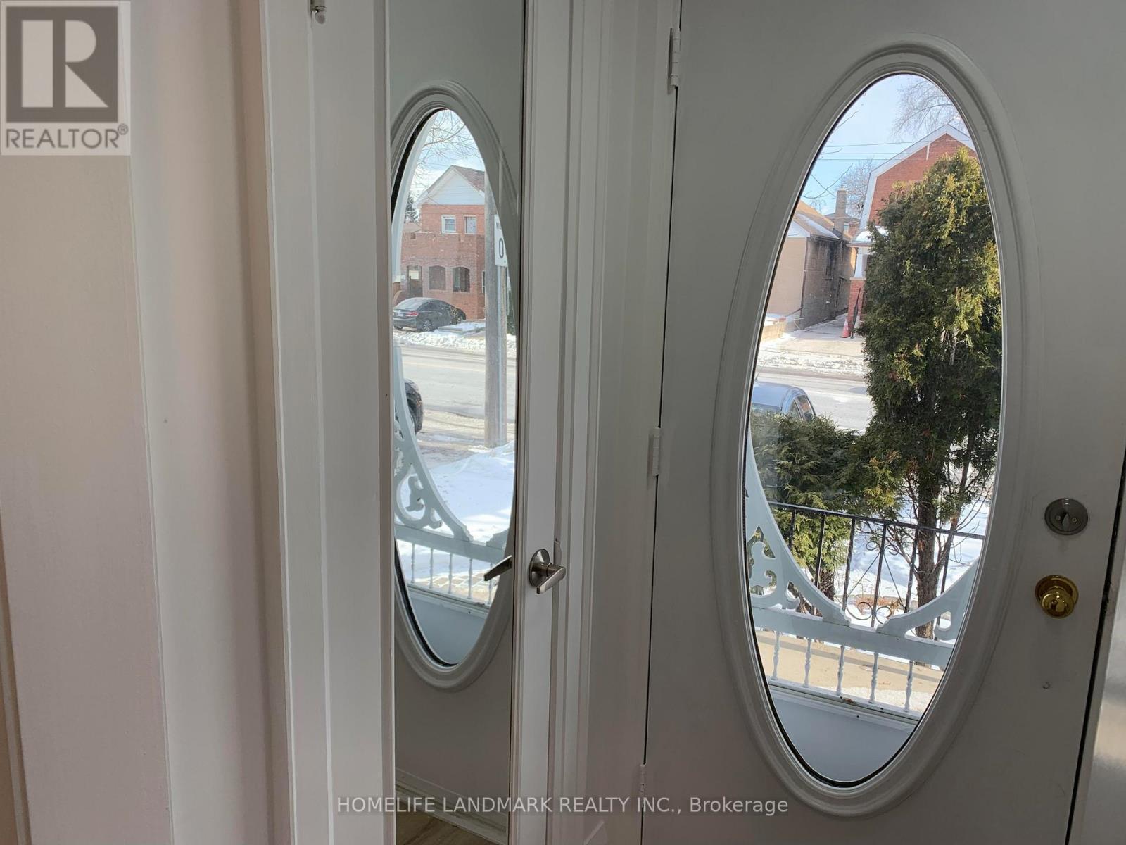 226 Donlands Avenue, Toronto, Ontario  M4J 3R2 - Photo 4 - E12652868