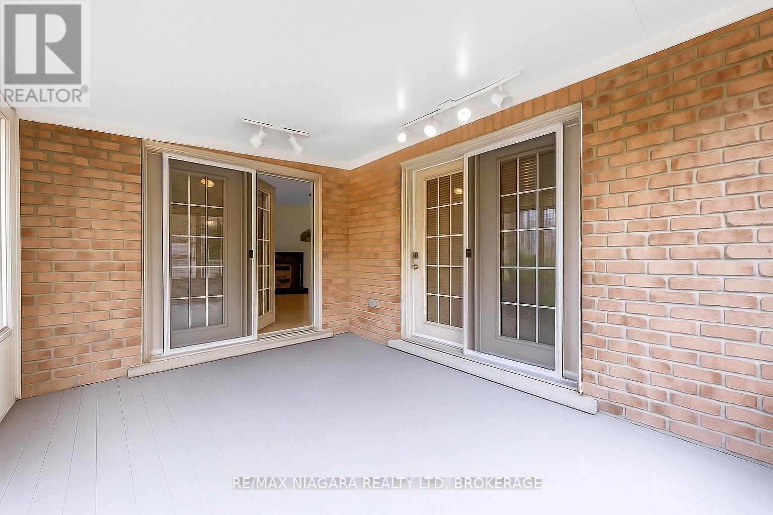 40 Frontier Drive, Niagara-On-The-Lake, Ontario  L0S 1J0 - Photo 13 - X12425600