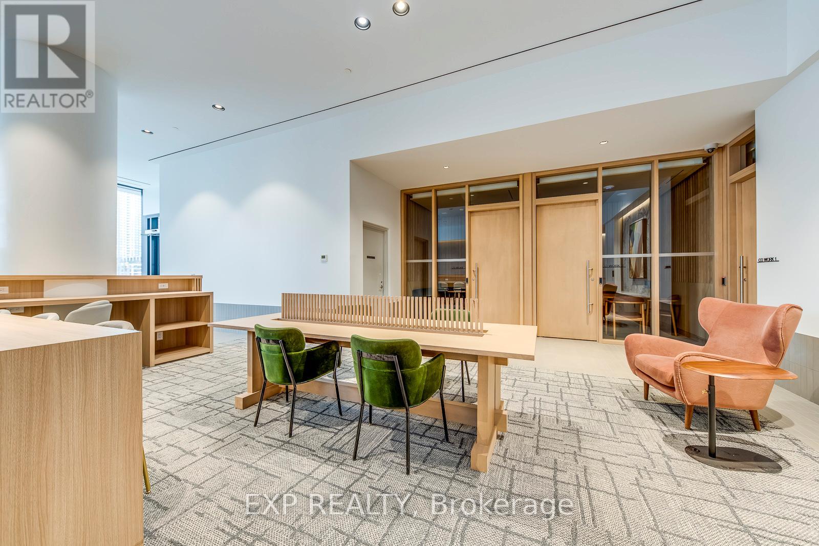 1710 - 395 Square One Drive, Mississauga, Ontario  L5B 0P6 - Photo 28 - W12653286