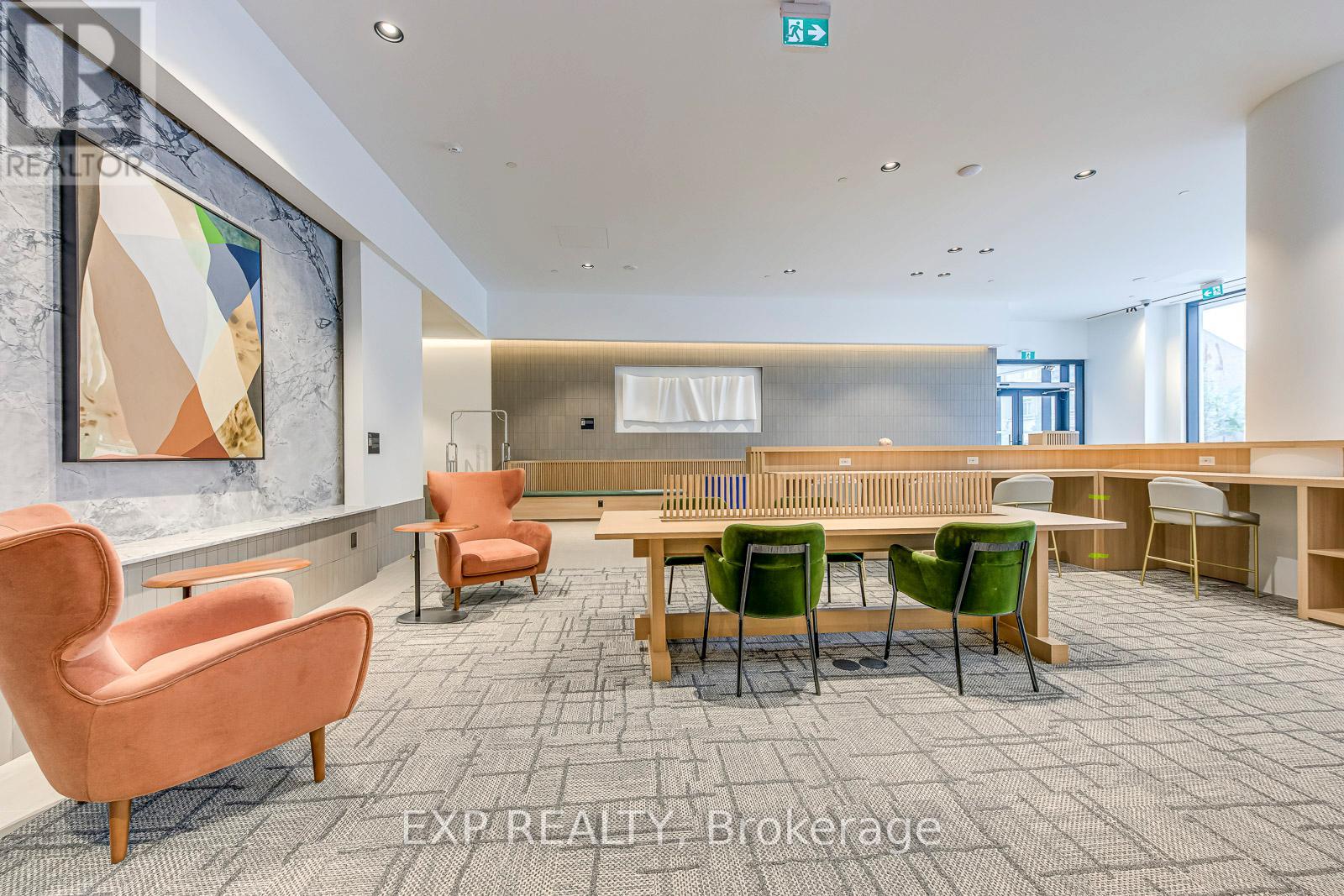 1710 - 395 Square One Drive, Mississauga, Ontario  L5B 0P6 - Photo 29 - W12653286