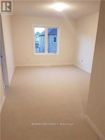 121 Huguenot Road, Oakville, Ontario  L6H 7C4 - Photo 14 - W12653294