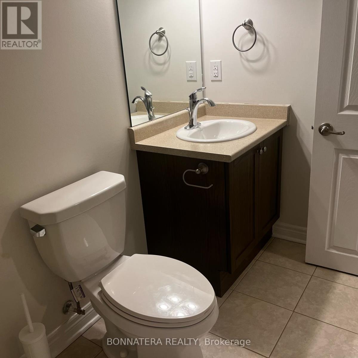 121 Huguenot Road, Oakville, Ontario  L6H 7C4 - Photo 21 - W12653294