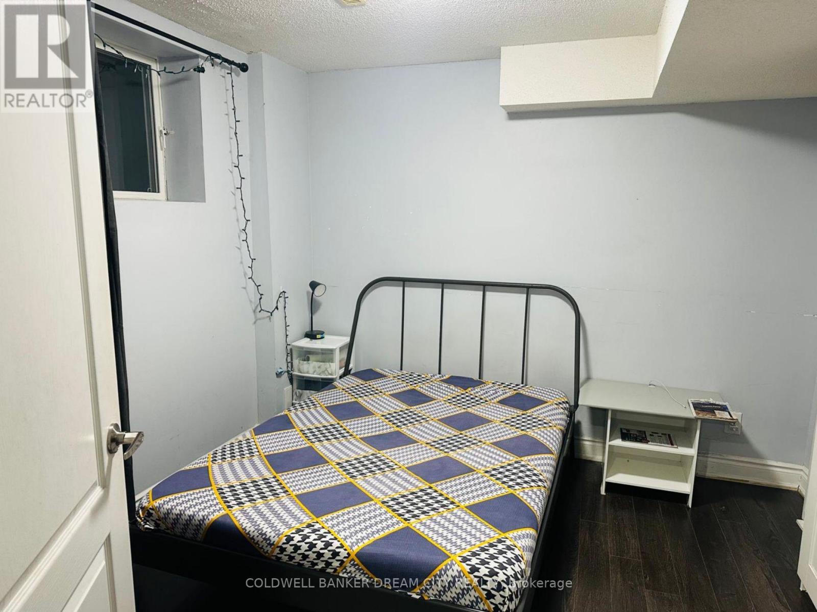 24 Tangleridge Boulevard, Brampton, Ontario  L6R 2X5 - Photo 8 - W12653304