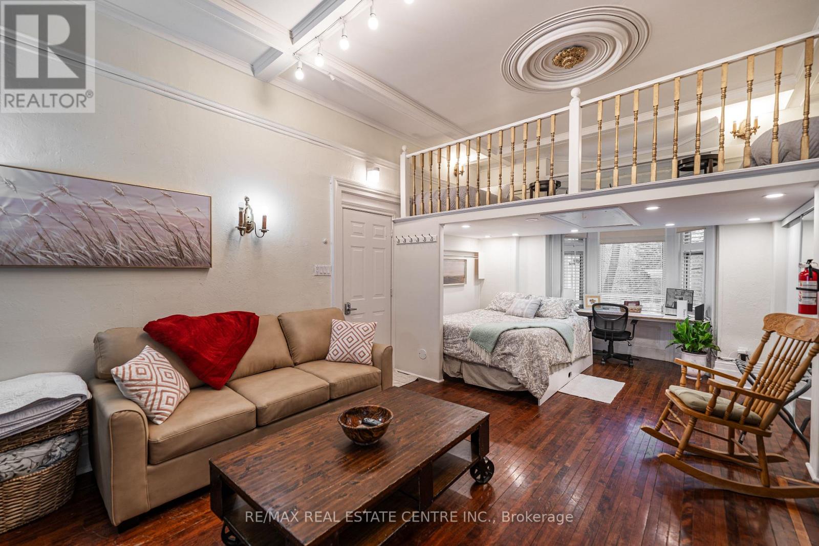 A - 68 Scott Street, Brampton, Ontario  L6V 1S3 - Photo 7 - W12653316