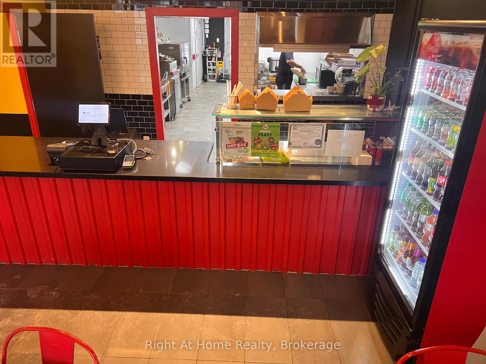 102 C - 1040 Garner Road W, Hamilton, Ontario  L9G 3K9 - Photo 15 - X12653326