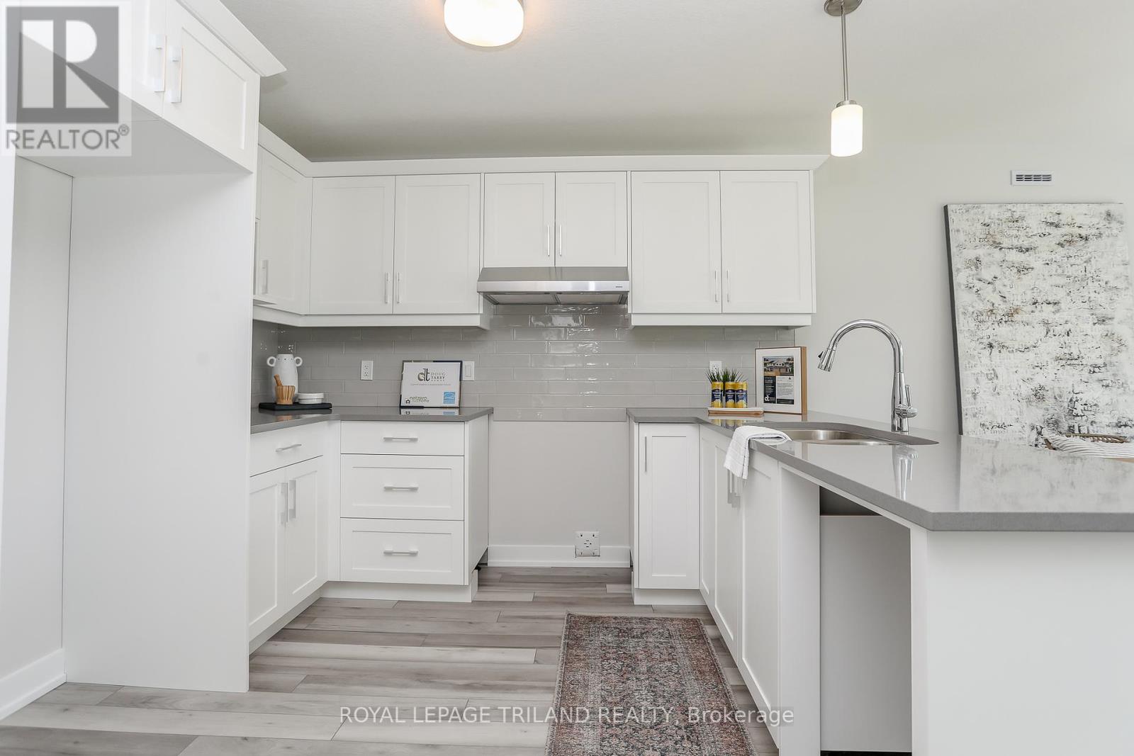 24 Harrow Lane, St. Thomas, Ontario  N5R 0P3 - Photo 10 - X12653352