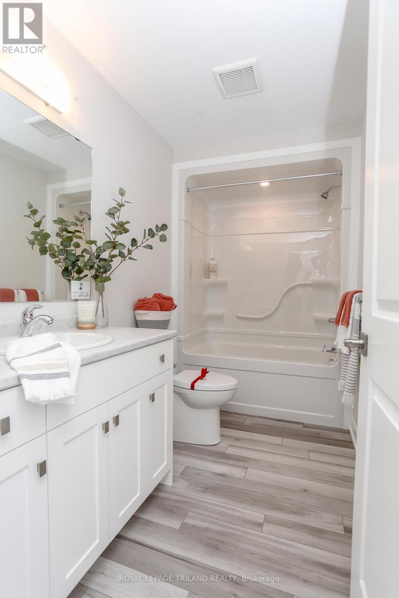 24 Harrow Lane, St. Thomas, Ontario  N5R 0P3 - Photo 26 - X12653352