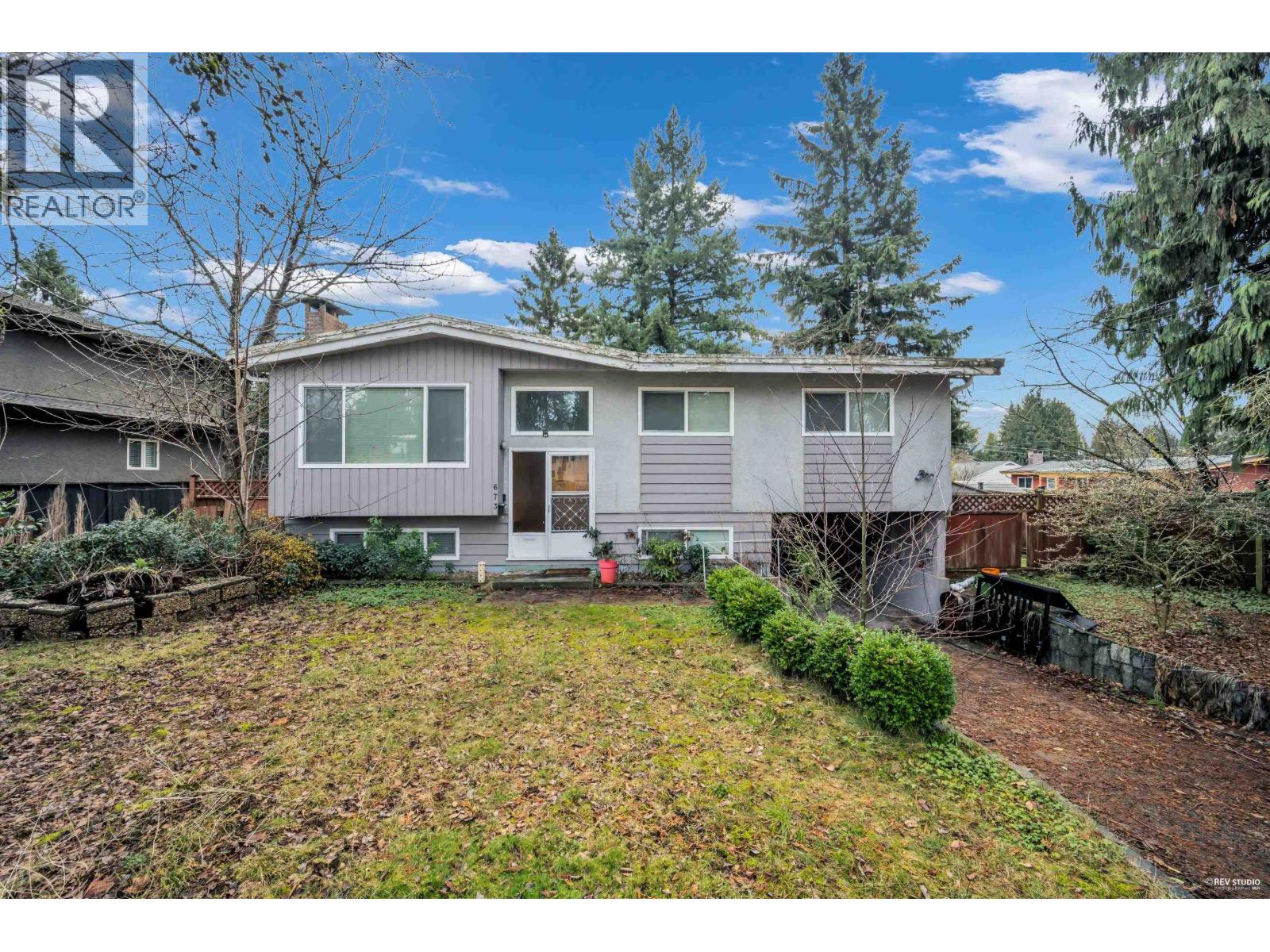 673 LOWELL COURT, Coquitlam, British Columbia