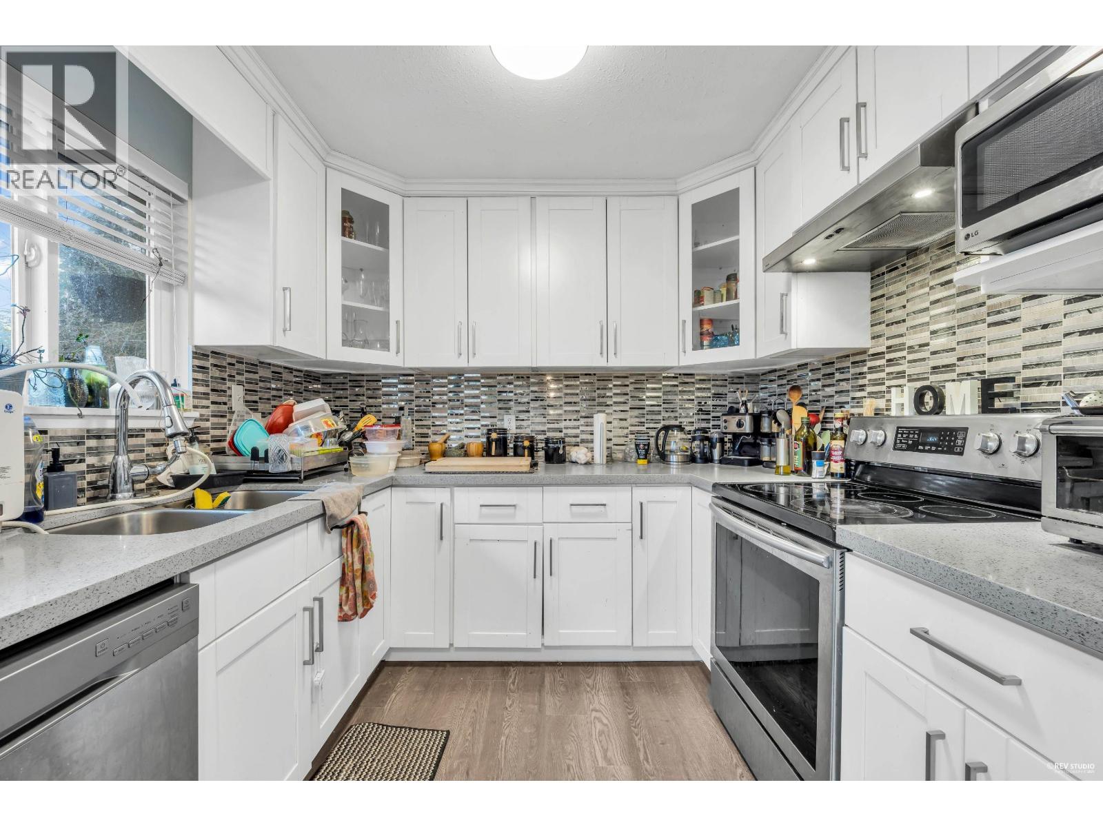 673 Lowell Court, Coquitlam, British Columbia V3J 3J8 - Photo 12 - R3075148