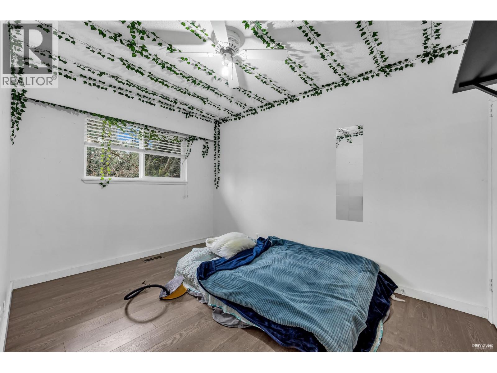 673 Lowell Court, Coquitlam, British Columbia V3J 3J8 - Photo 17 - R3075148