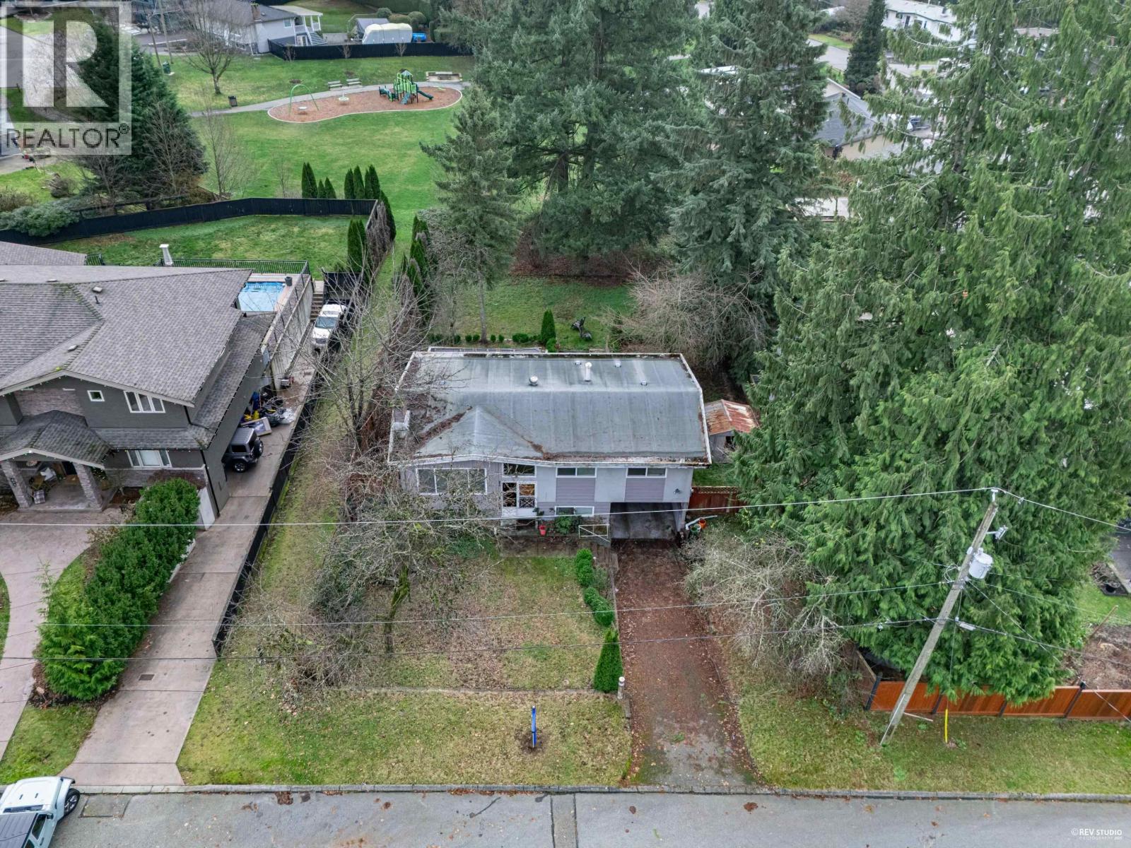 673 Lowell Court, Coquitlam, British Columbia V3J 3J8 - Photo 33 - R3075148