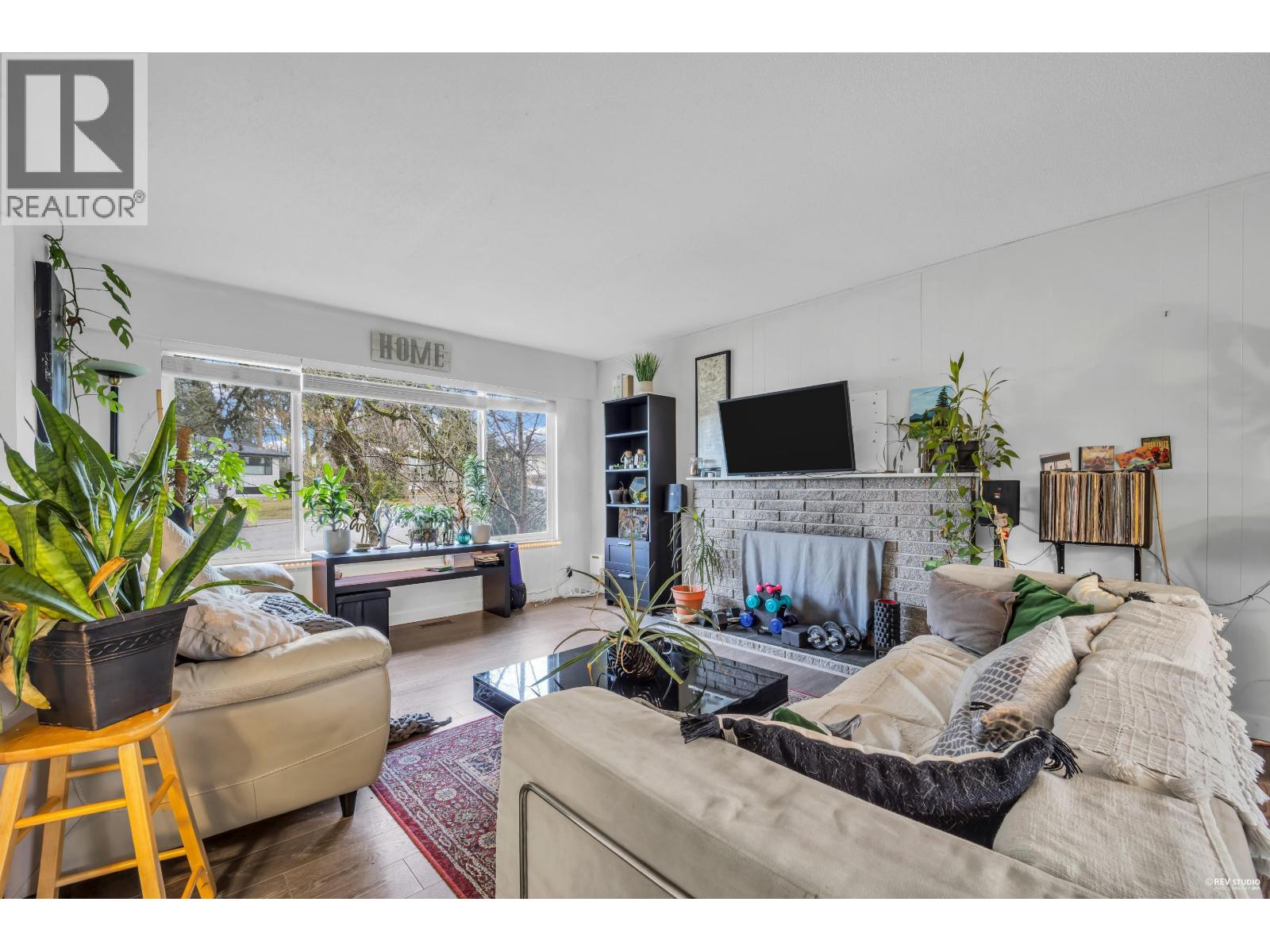 673 Lowell Court, Coquitlam, British Columbia V3J 3J8 - Photo 5 - R3075148