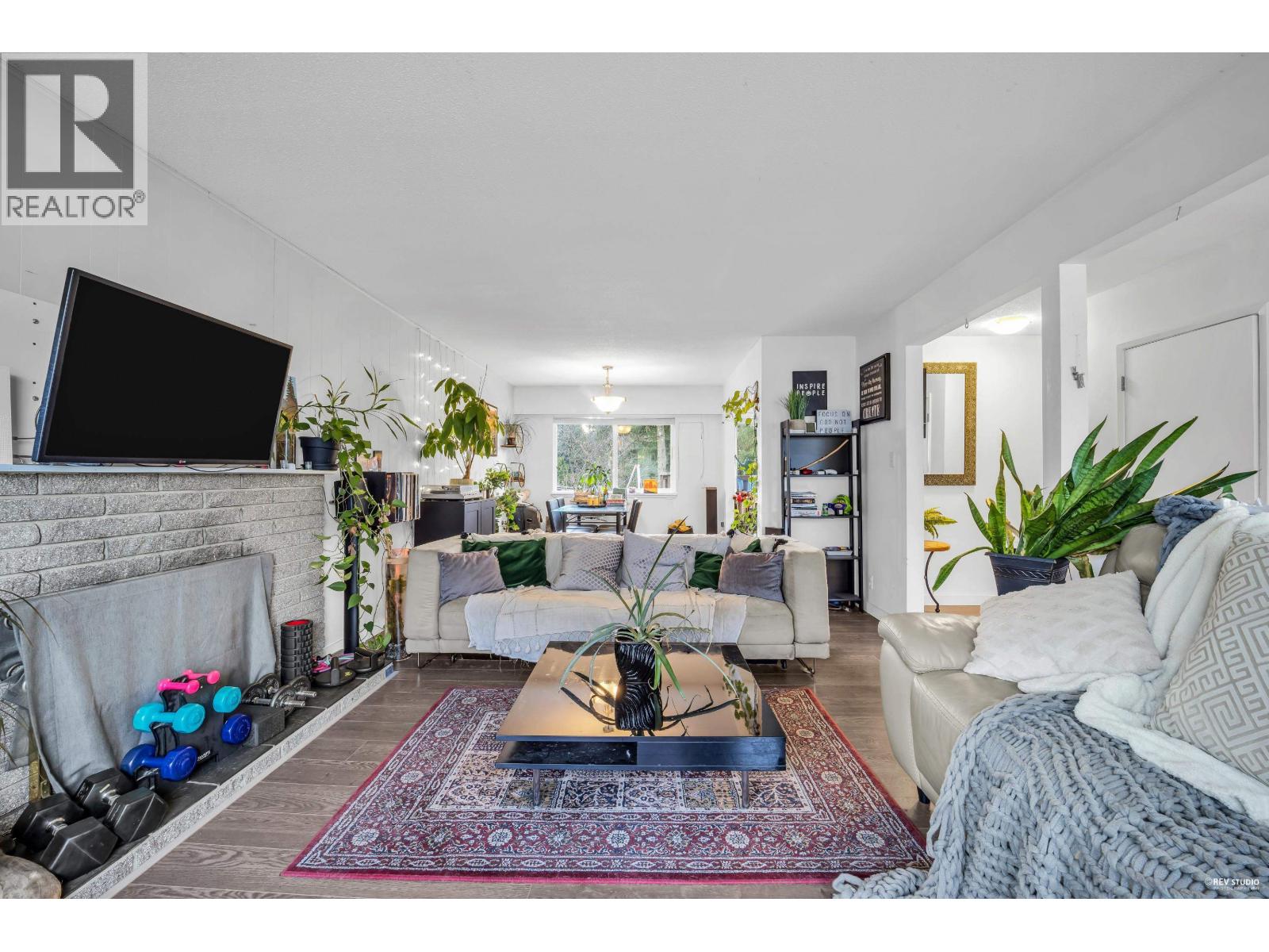 673 Lowell Court, Coquitlam, British Columbia V3J 3J8 - Photo 8 - R3075148