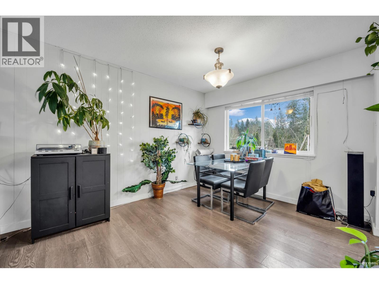 673 Lowell Court, Coquitlam, British Columbia V3J 3J8 - Photo 9 - R3075148