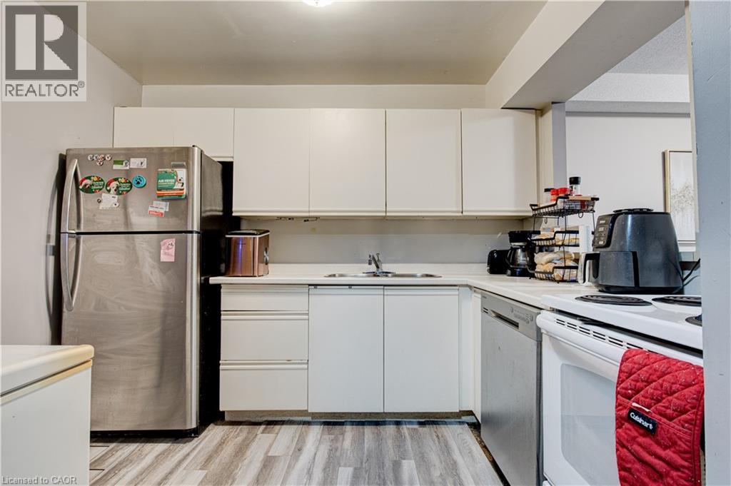 18 Holborn Court Unit# 104, Kitchener, Ontario  N2A 4A1 - Photo 4 - 40795227