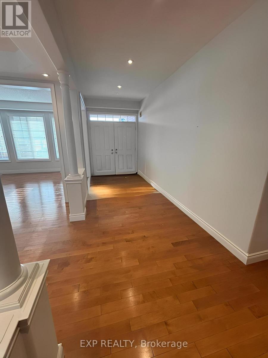 93 Tremaine Drive, Kitchener, Ontario  N2A 4M3 - Photo 11 - X12653348