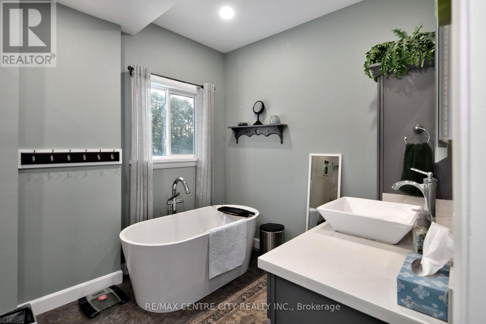 197166 Grey Road 7, Meaford, Ontario  N4L 1W7 - Photo 7 - X12653372