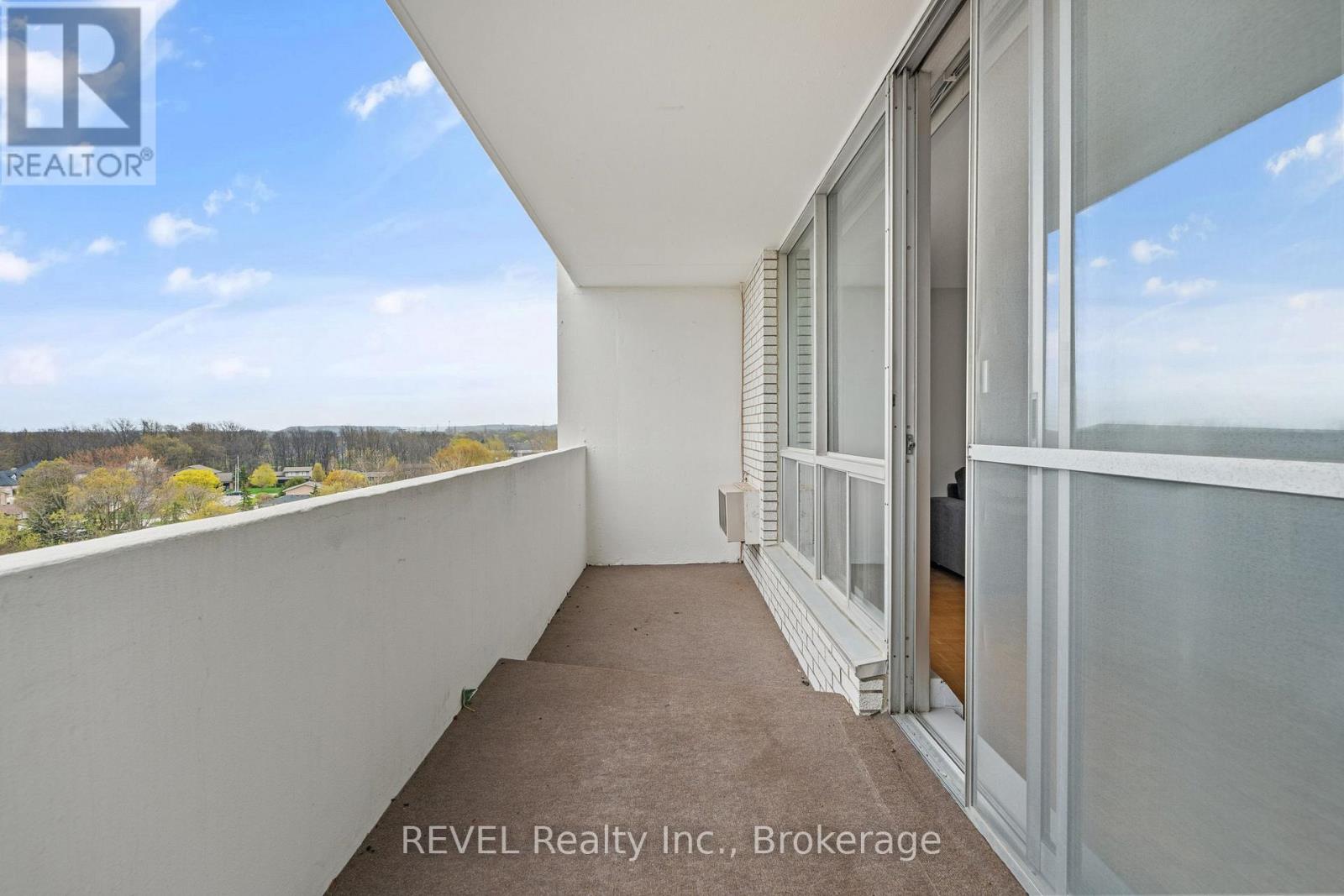 807 - 15 Towering Heights Boulevard, St. Catharines (Glendale/glenridge), Ontario  L2T 3G7 - Photo 19 - X12653402