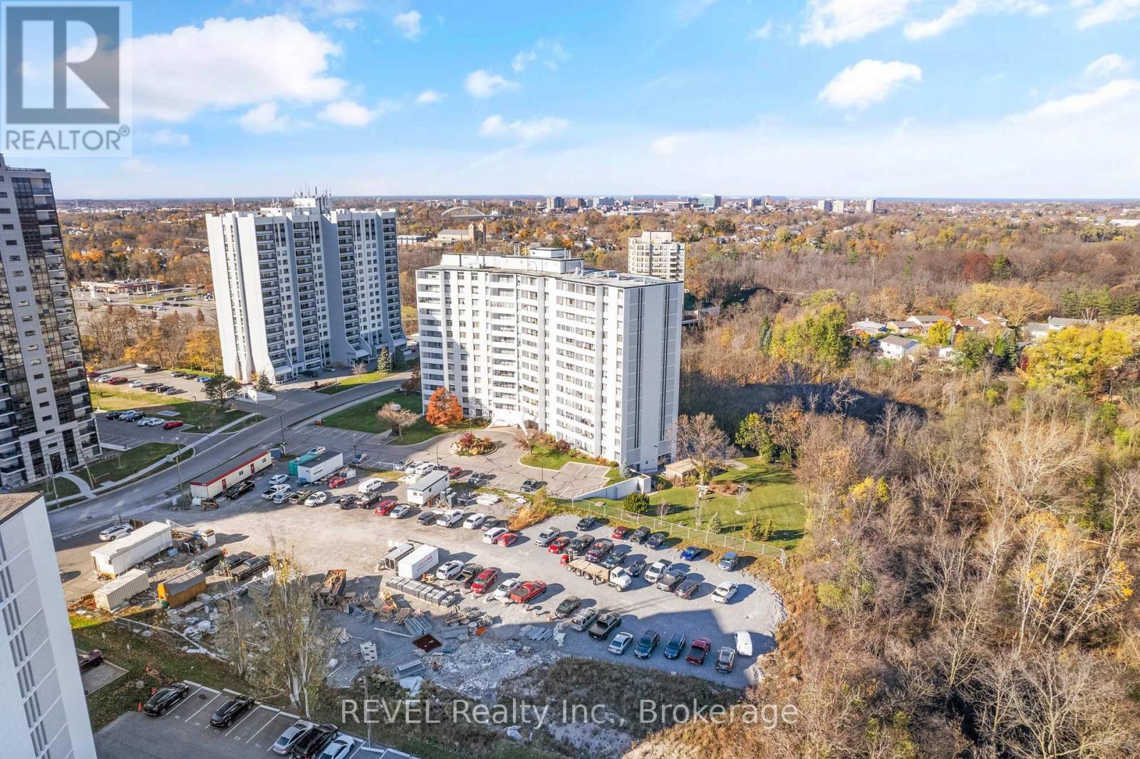 807 - 15 Towering Heights Boulevard, St. Catharines (Glendale/glenridge), Ontario  L2T 3G7 - Photo 25 - X12653402