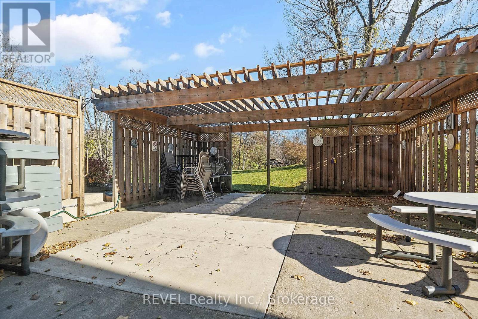 807 - 15 Towering Heights Boulevard, St. Catharines (Glendale/glenridge), Ontario  L2T 3G7 - Photo 29 - X12653402