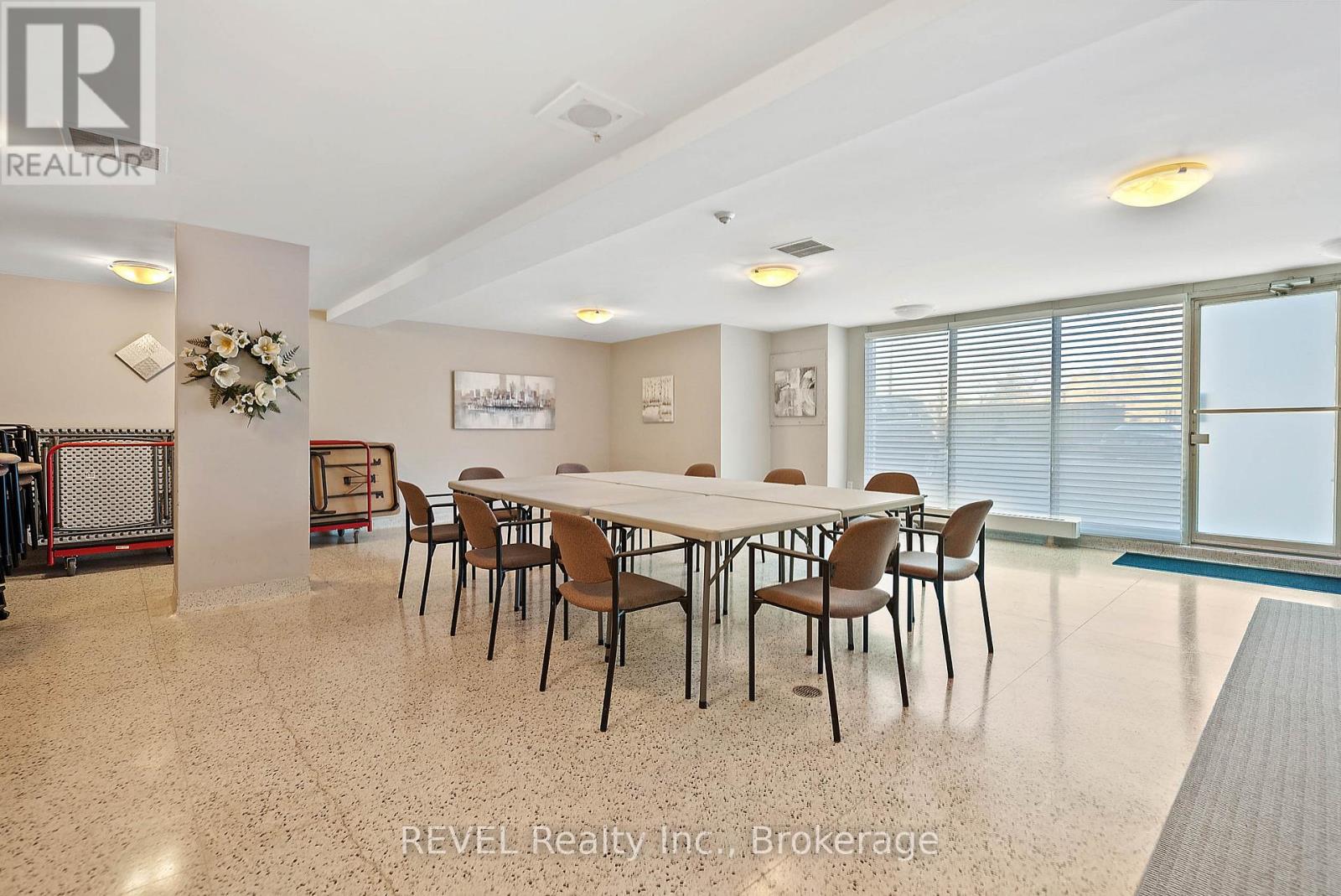 807 - 15 Towering Heights Boulevard, St. Catharines (Glendale/glenridge), Ontario  L2T 3G7 - Photo 34 - X12653402