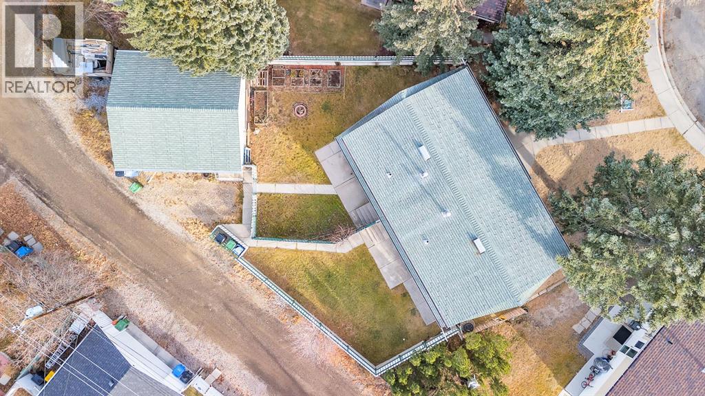 57 & 59 Dalton Bay Nw, Calgary, Alberta  T3A 1H7 - Photo 8 - A2269818