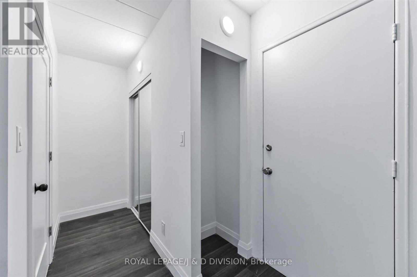 207 - 325 Sammon Avenue, Toronto, Ontario  M4J 2A1 - Photo 7 - E12653390