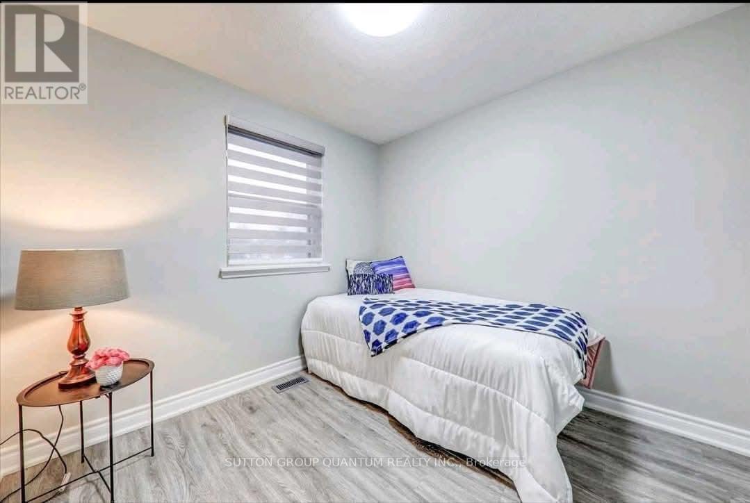 Upper Level - 574 Crerar Avenue, Oshawa, Ontario  L1H 2W8 - Photo 8 - E12653396