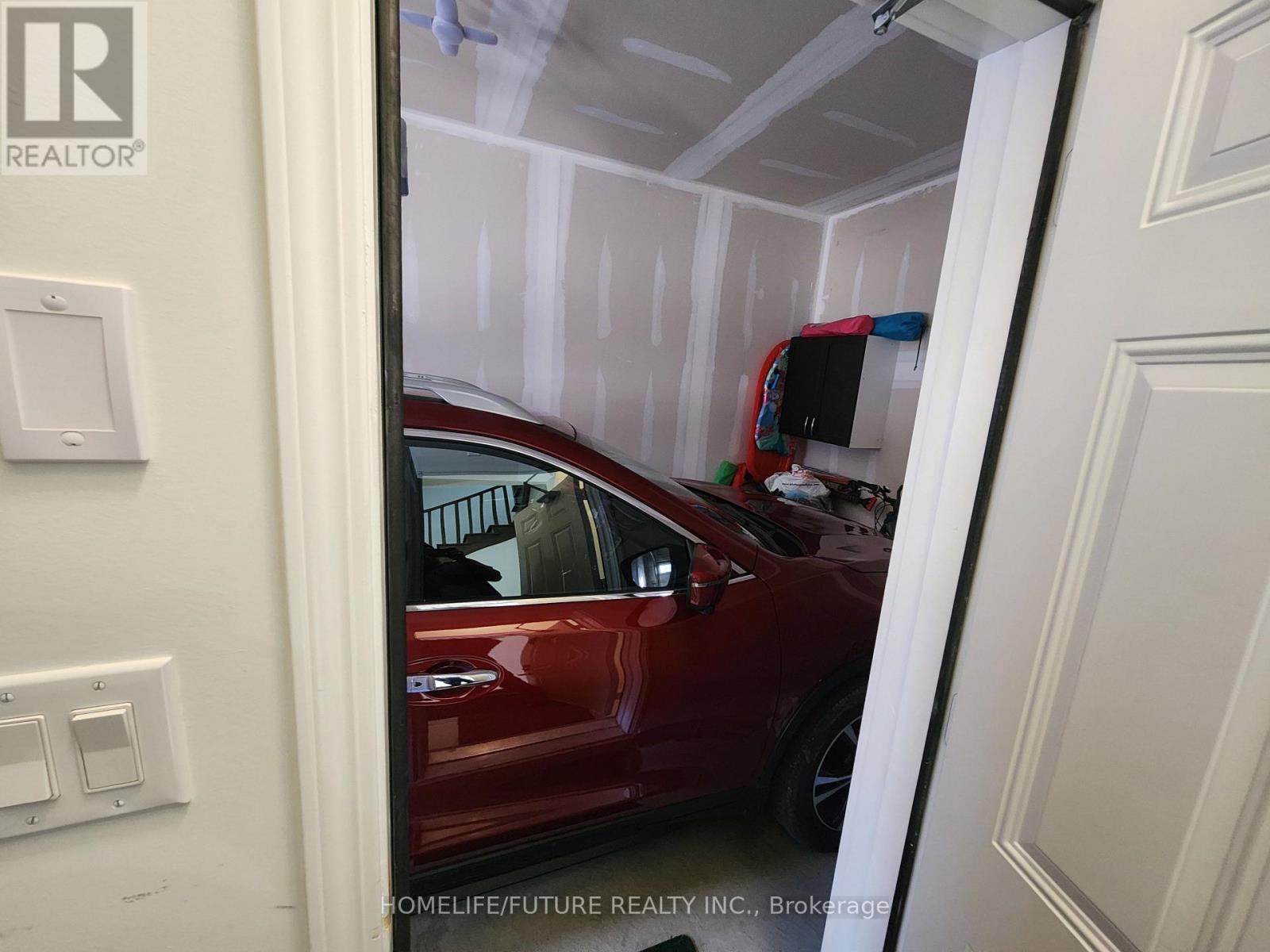 17 Windflower Way, Whitby, Ontario  L1P 0H9 - Photo 5 - E12653398