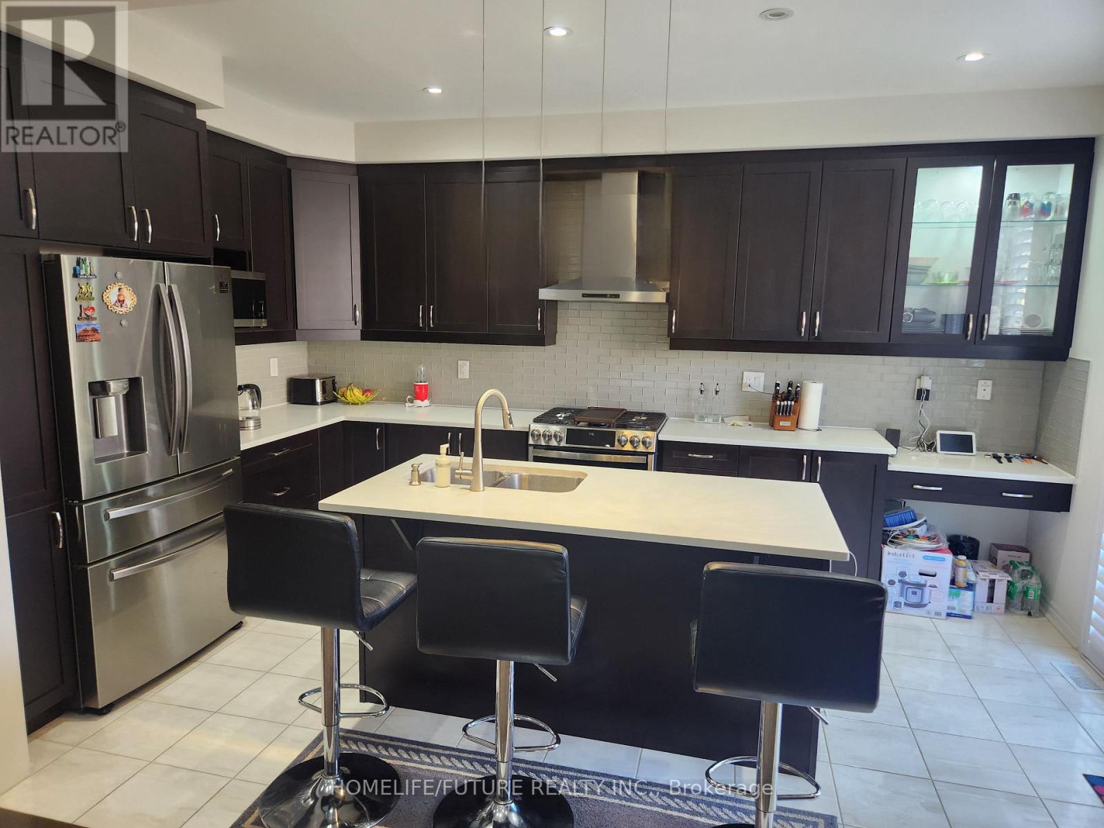 17 Windflower Way, Whitby, Ontario  L1P 0H9 - Photo 6 - E12653398