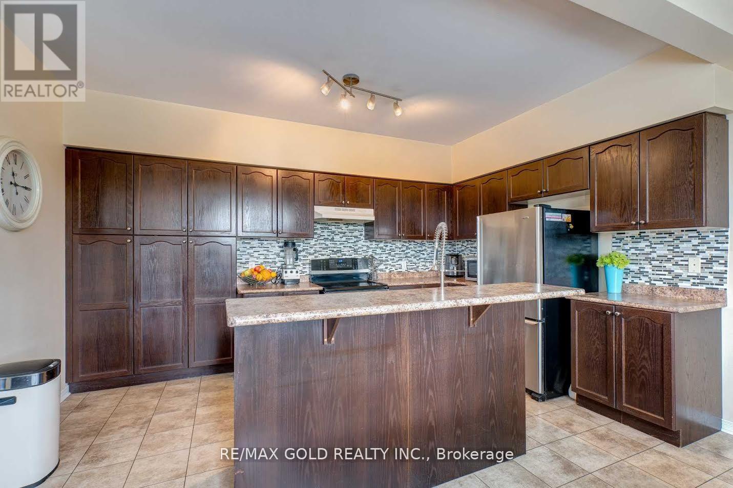 18 - 1070 Glenbourne Drive, Oshawa, Ontario  L1K 0L1 - Photo 8 - E12653412