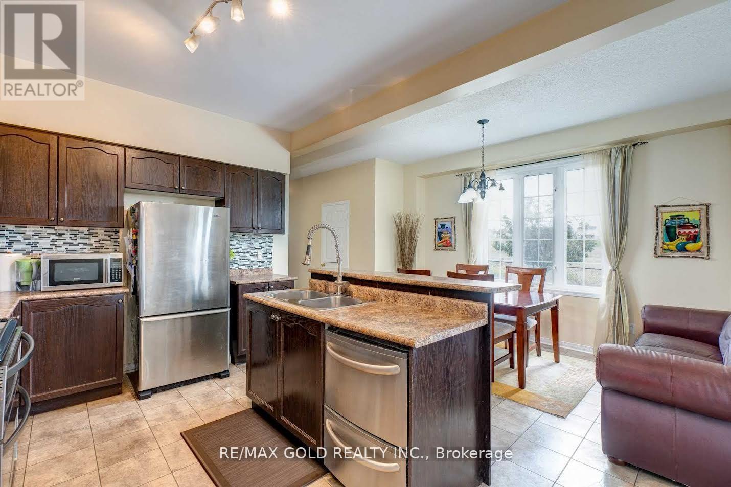 18 - 1070 Glenbourne Drive, Oshawa, Ontario  L1K 0L1 - Photo 9 - E12653412