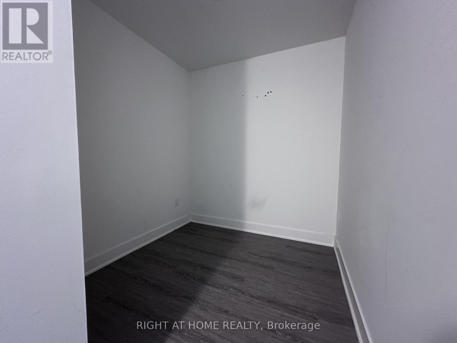 015 - 185 Deerfield Road, Newmarket, Ontario  L3Y 0G7 - Photo 19 - N12653406