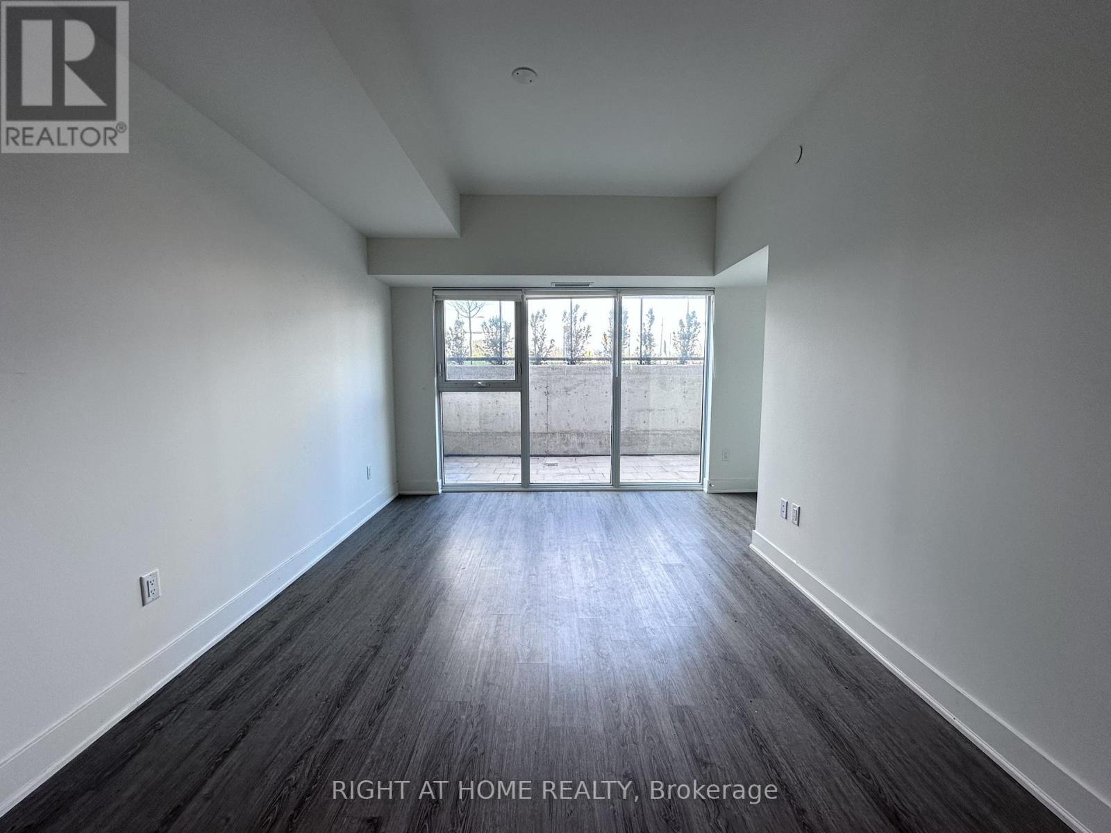 015 - 185 Deerfield Road, Newmarket, Ontario  L3Y 0G7 - Photo 9 - N12653406