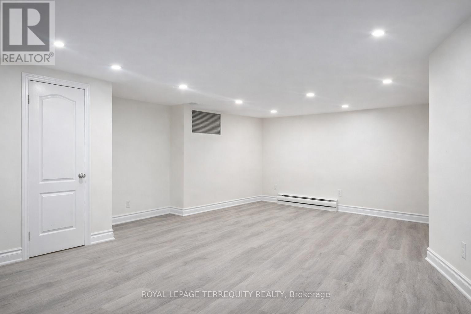 2 - 29 Khedive Avenue, Toronto, Ontario  M6A 2G1 - Photo 3 - C12653274