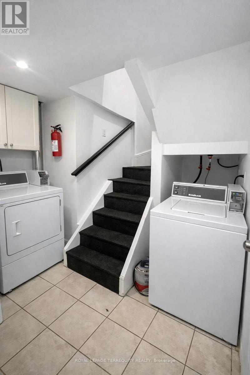 2 - 29 Khedive Avenue, Toronto, Ontario  M6A 2G1 - Photo 5 - C12653274