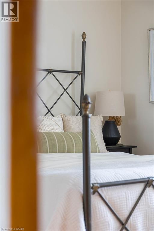 304 East 45th Street, Hamilton, Ontario  L8T 3K8 - Photo 13 - 40787312