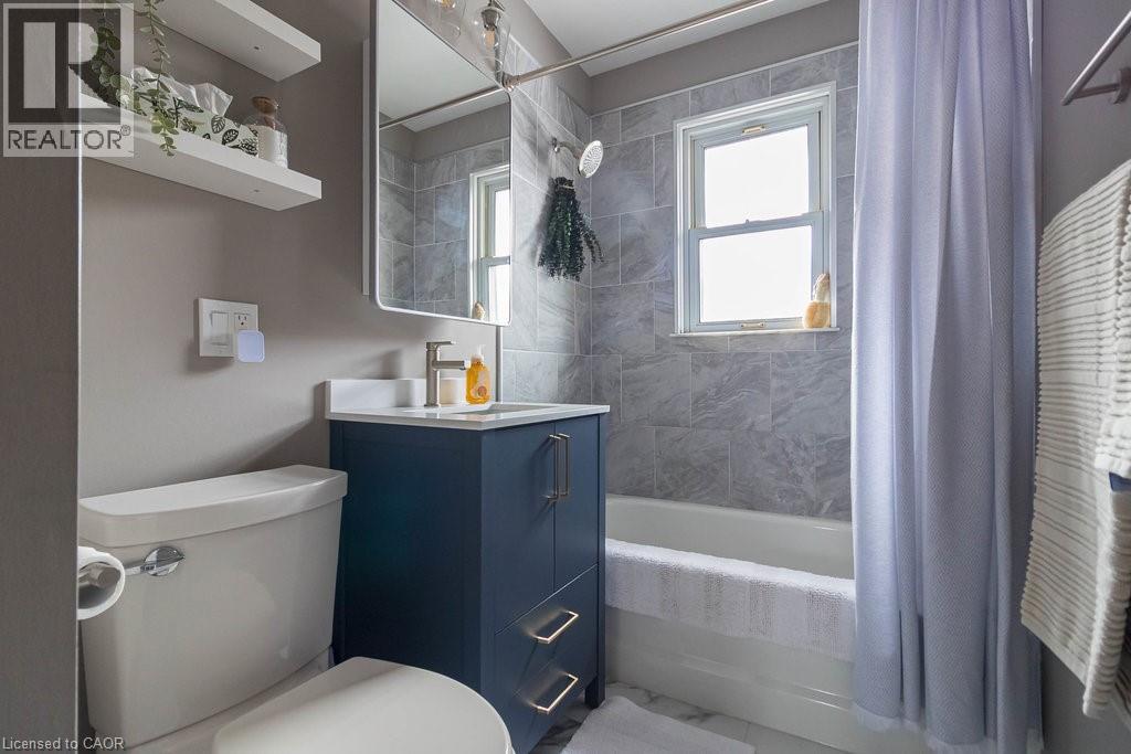 304 East 45th Street, Hamilton, Ontario  L8T 3K8 - Photo 20 - 40787312