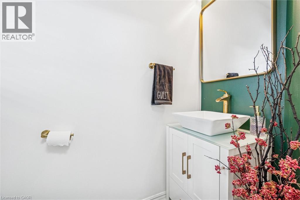 186 Northampton Crescent Unit# B, Waterloo, Ontario  N2T 2M5 - Photo 8 - 40795332