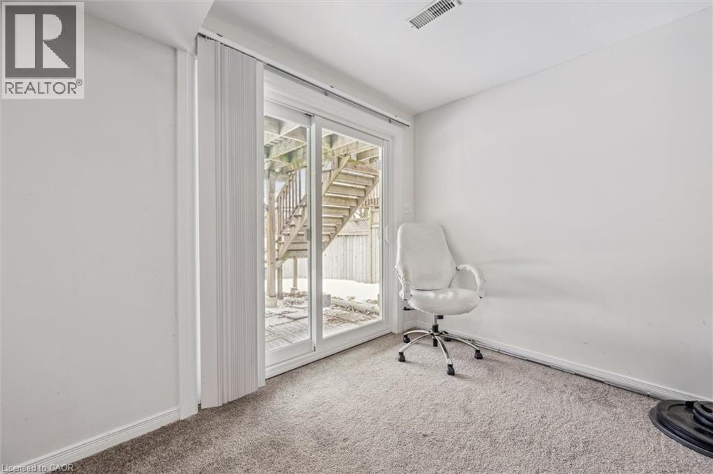 186 Northampton Crescent Unit# B, Waterloo, Ontario  N2T 2M5 - Photo 32 - 40795332