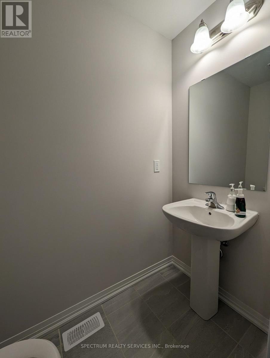 68 Freedom Crescent, Hamilton, Ontario  L0R 1W0 - Photo 10 - X12653388