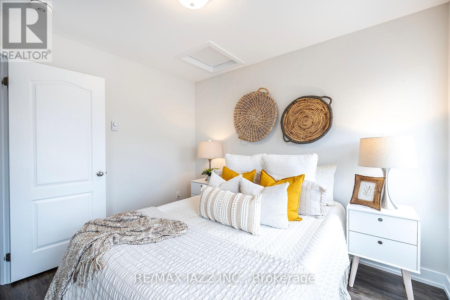 407 - 460 Lonsberry Drive, Cobourg, Ontario  K9A 0K4 - Photo 22 - X12653432