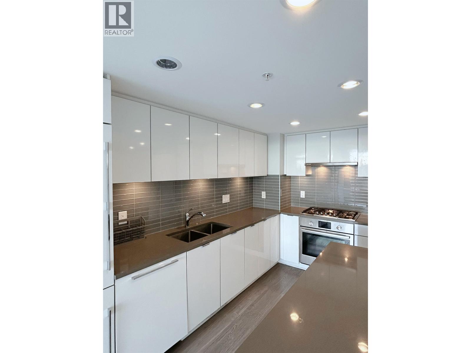 Listing Picture 9 of 17 : 515 3333 BROWN ROAD, Richmond / 烈治文 - 魯藝地產 Yvonne Lu Group - MLS Medallion Club Member