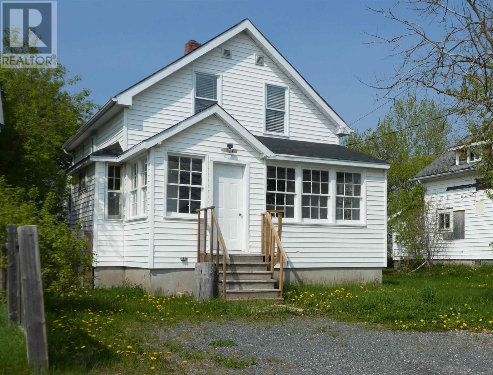 204 Second Ave SW, Geraldton, Ontario