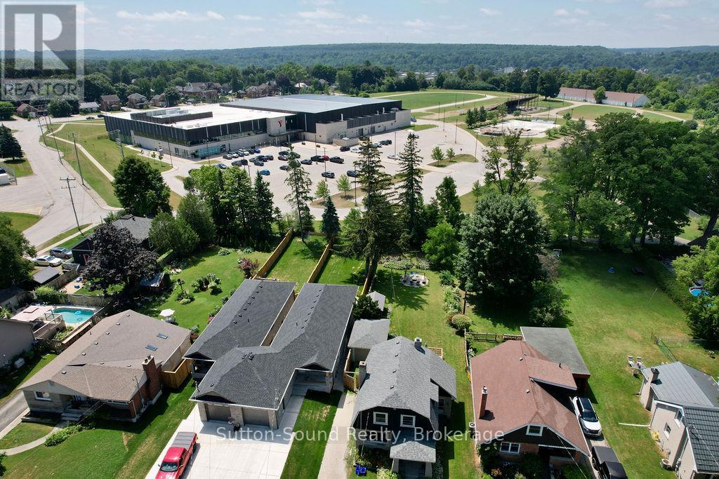 749 15th Street E, Owen Sound, Ontario  N4K 1X5 - Photo 26 - X12316674